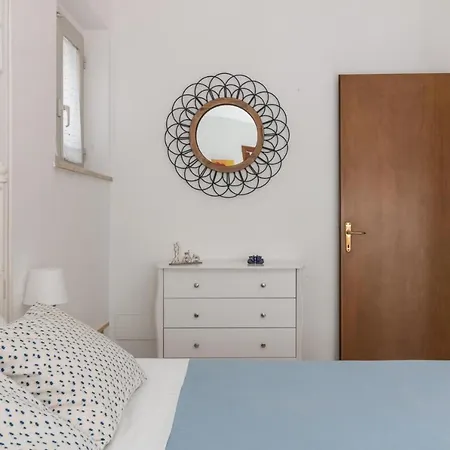 Francesco La Ruota Apartment *