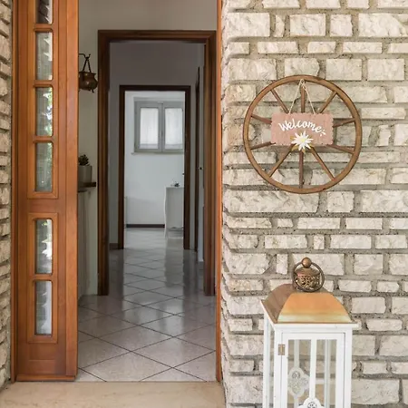 Francesco La Ruota Apartment *